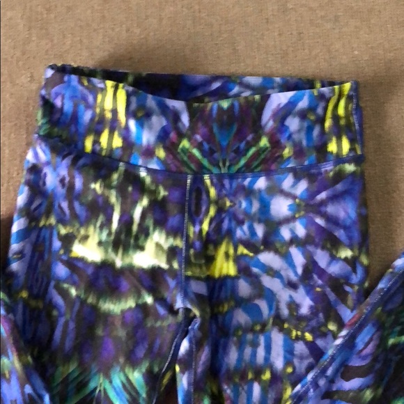 Fabletics work out leggings - Picture 2 of 3